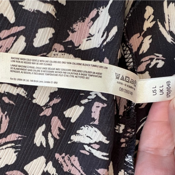 FREE PEOPLE x Initimately NWT Hang On Halter Printed Slip Dress, Black + White,L - Picture 10 of 15